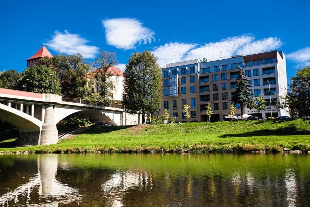 River Side Nr 7
